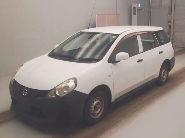 Nissan AD