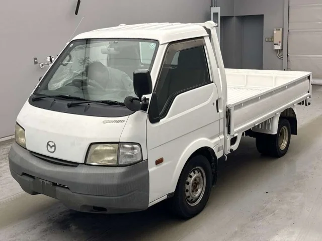 Mazda BONGO — фото 1