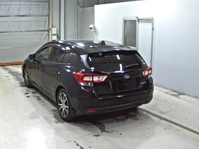 Subaru IMPREZA — фото 2