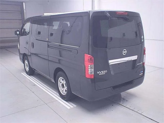 Nissan CARAVAN VAN — фото 2