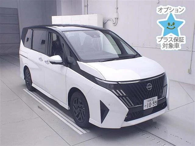 Nissan SERENA — фото 1