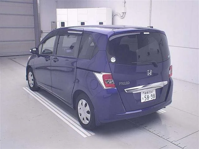 Honda FREED — фото 2
