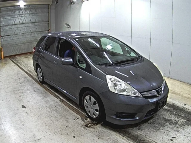 Honda FIT SHUTTLE — фото 1