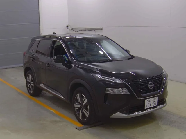 Nissan X-TRAIL — фото 1