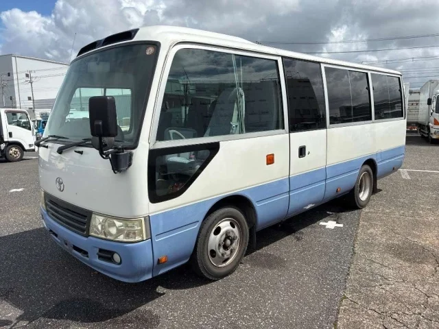 Toyota COASTER