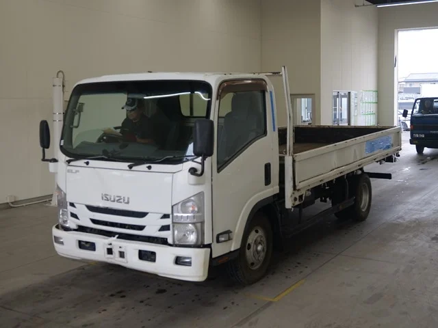 Isuzu TRUCK — фото 1