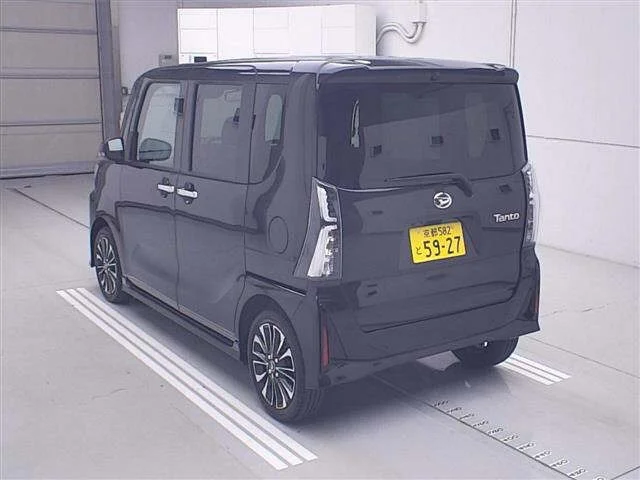 Daihatsu TANTO — фото 2
