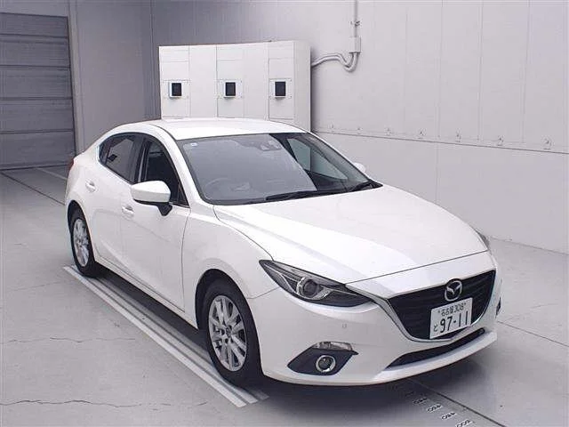 Mazda AXELA — фото 1