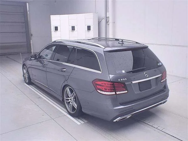 Mercedes-Benz E CLASS WAGON — фото 2