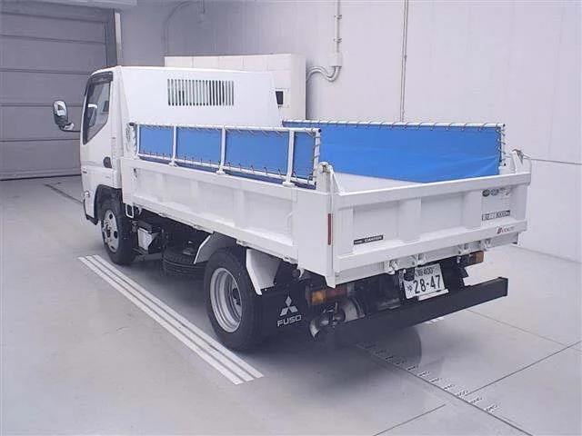 Mitsubishi CANTER — фото 2