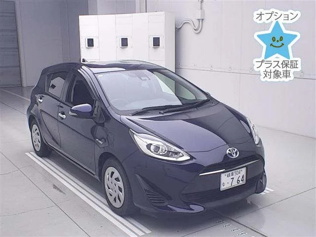 Toyota AQUA — фото 1