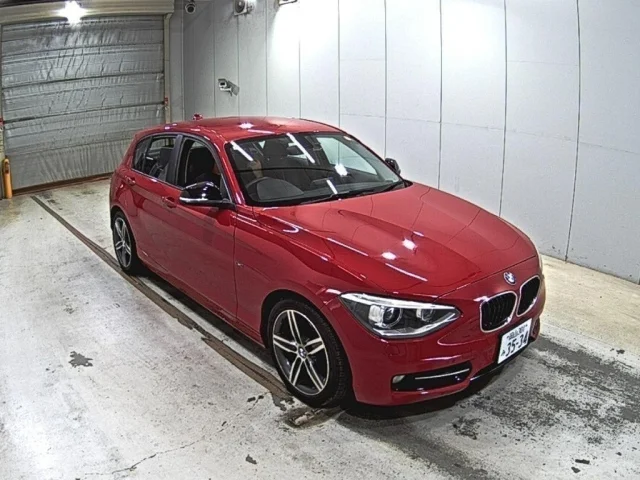 BMW 1-Series — фото 1