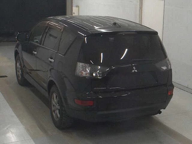 Mitsubishi OUTLANDER — фото 2
