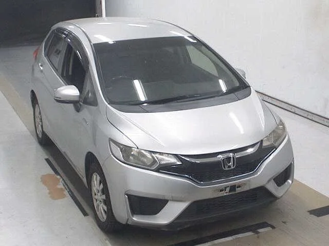 Honda FIT — фото 1