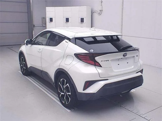 Toyota C-HR — фото 2