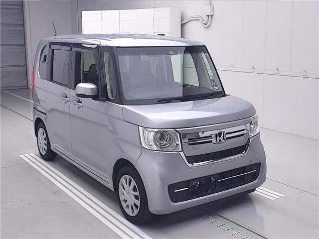 Honda N BOX — фото 1