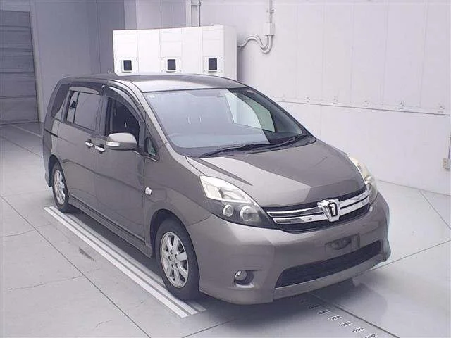 Toyota ISIS