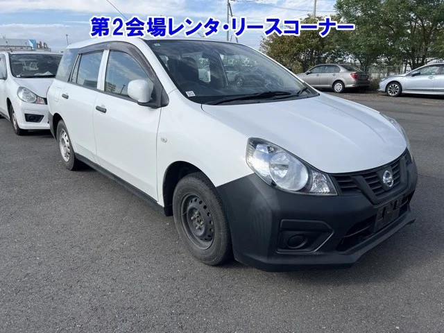 Nissan AD — фото 1