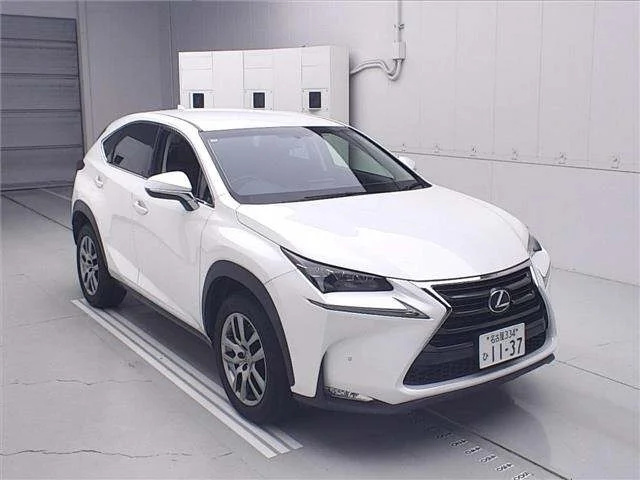 Lexus NX — фото 1