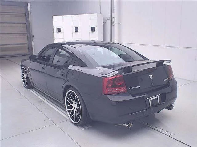 Dodge CHARGER — фото 2