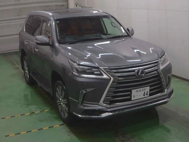 Lexus LX — фото 1