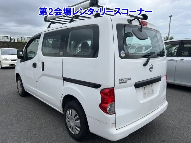 Nissan NV200 — фото 2