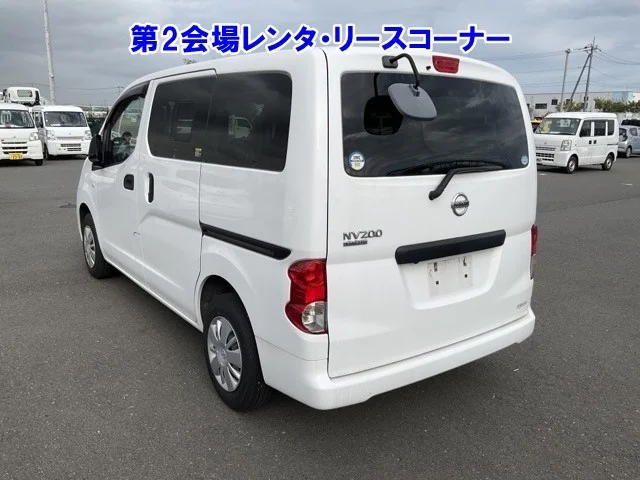 Nissan NV200 — фото 2