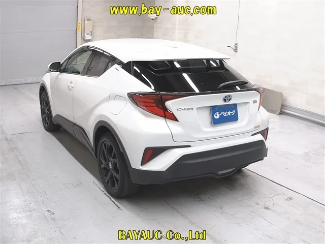 Toyota C-HR — фото 2