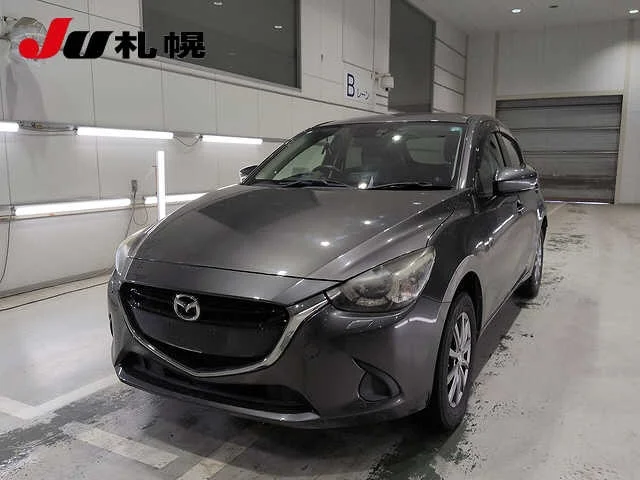 Mazda DEMIO — фото 1