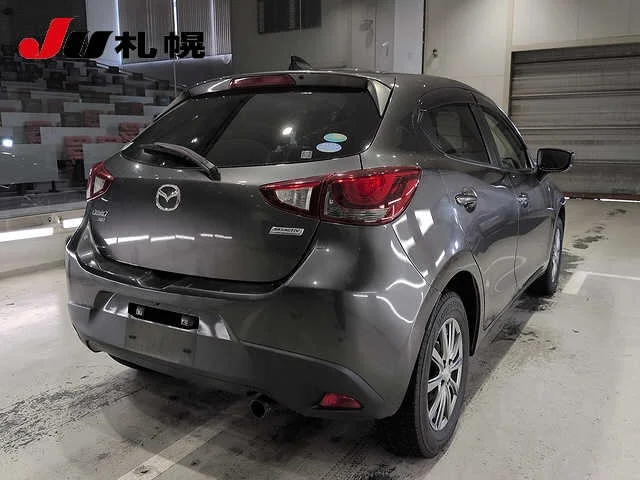 Mazda DEMIO — фото 2
