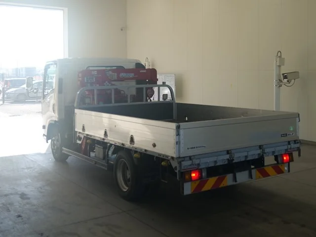 Isuzu ELF — фото 2