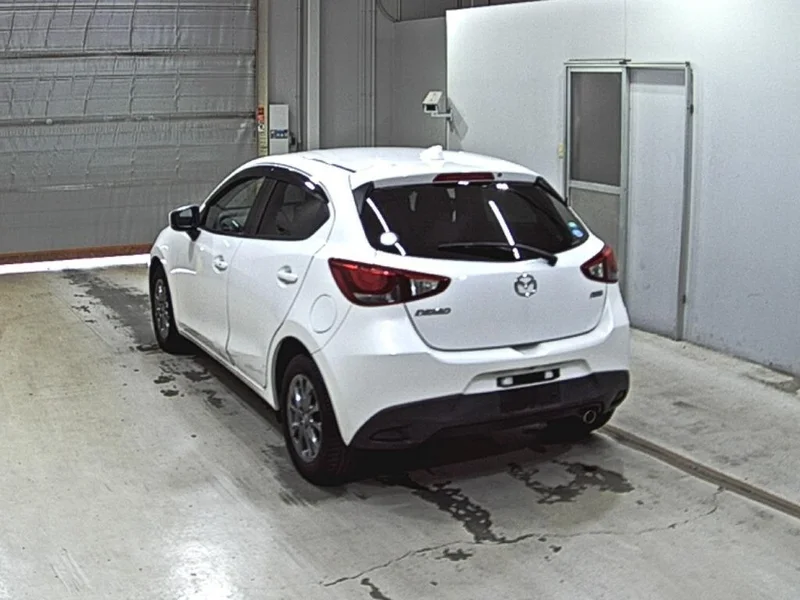Mazda DEMIO — фото 2