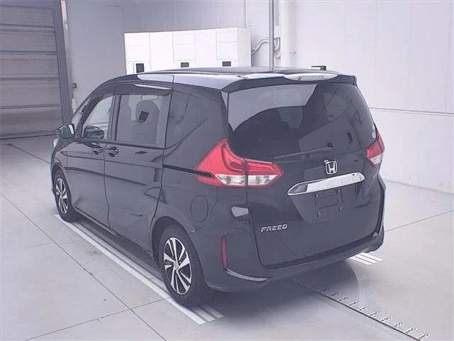 Honda FREED — фото 2
