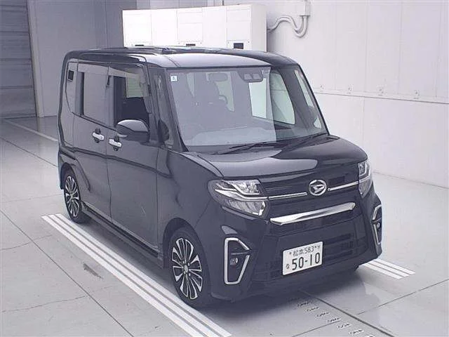 Daihatsu TANTO — фото 1