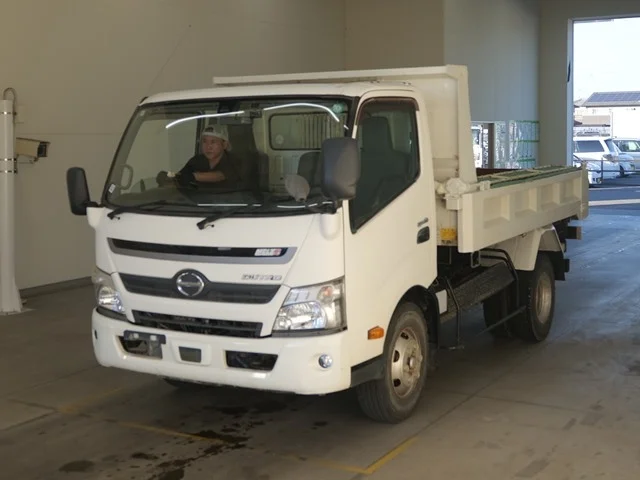 HINO DUTRO — фото 1