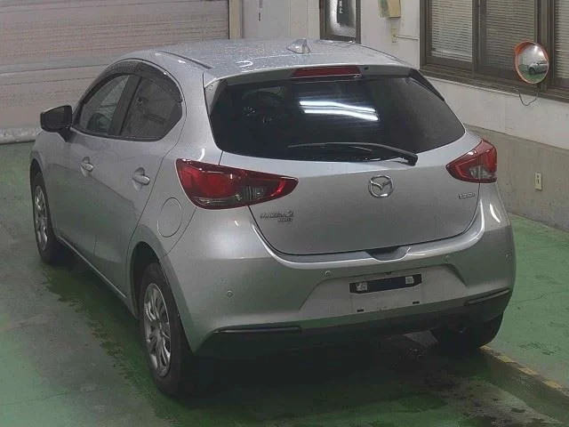 Mazda DEMIO — фото 2