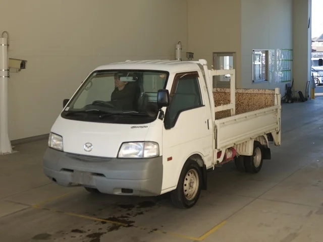 Mazda BONGO — фото 1