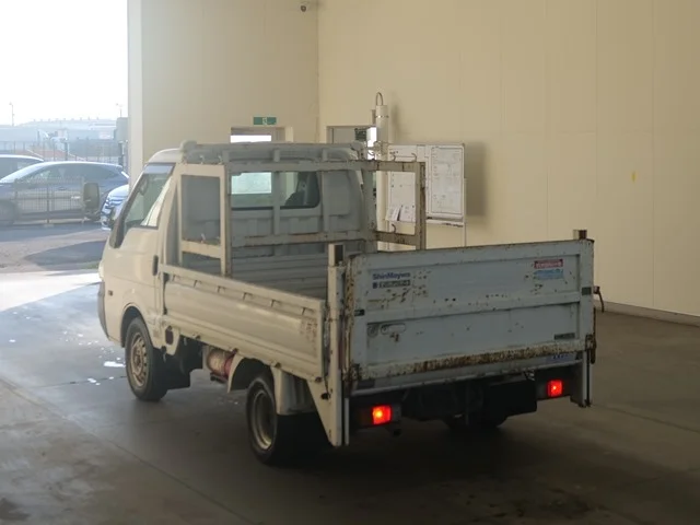 Mazda BONGO — фото 2