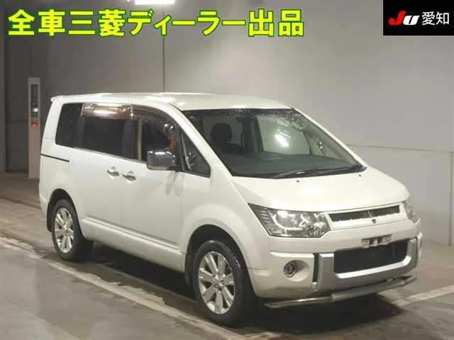 Mitsubishi DELICA D5