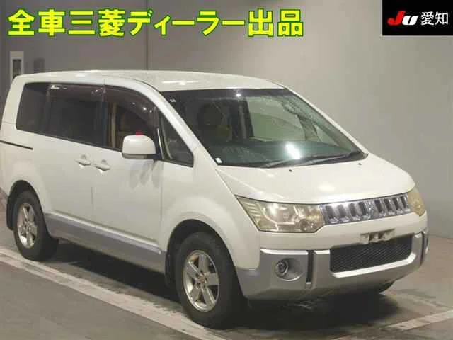 Mitsubishi DELICA D5