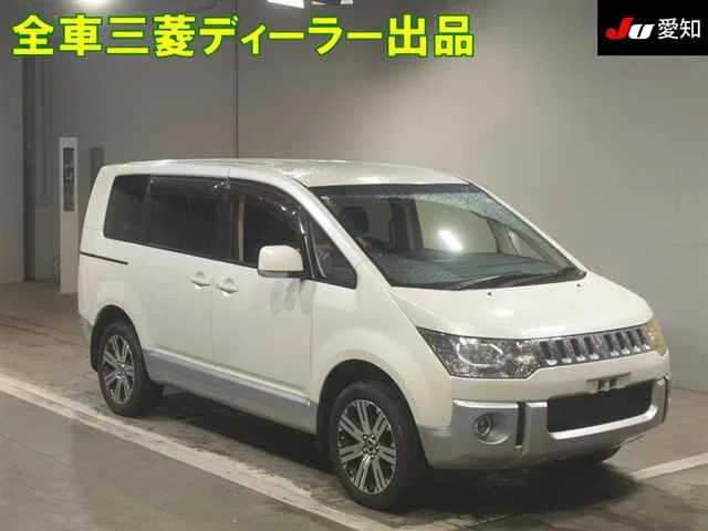 Mitsubishi DELICA D5