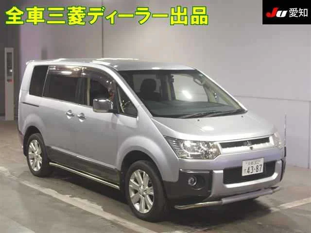 Mitsubishi DELICA D5