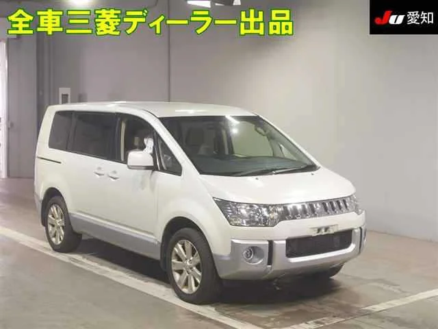 Mitsubishi DELICA D5
