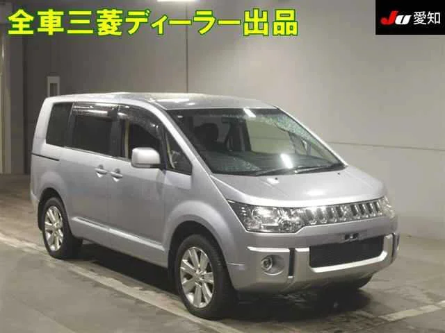 Mitsubishi DELICA D5