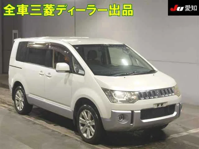 Mitsubishi DELICA D5