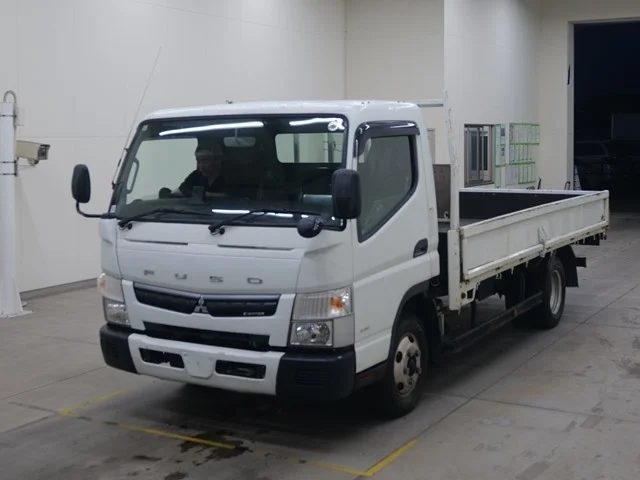 Mitsubishi CANTER — фото 1