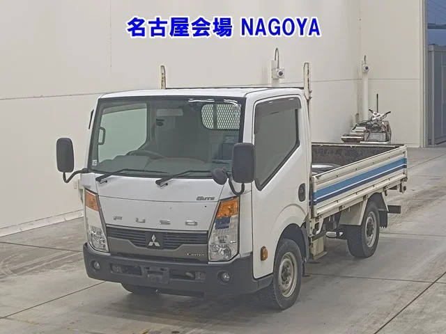 Mitsubishi CANTER — фото 1