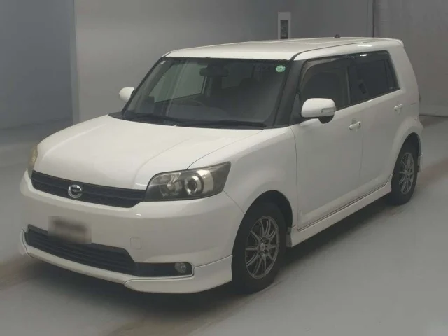 Toyota COROLLA RUMION