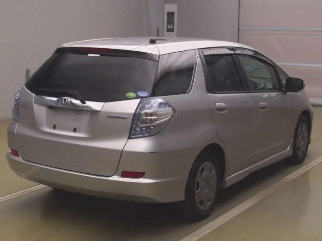 Honda FIT SHUTTLE — фото 2