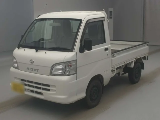 Suzuki SPACIA BASE